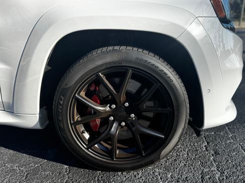 Used 2018 Jeep Grand Cherokee Trackhawk image 21