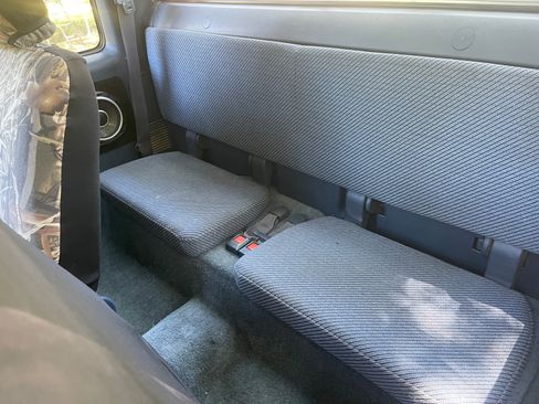 Used 1993 Toyota Pickup Deluxe AWD/4WD image 28