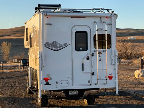 Used 2019 Ford F350 Lariat w/ Lariat Ultimate Package image 10