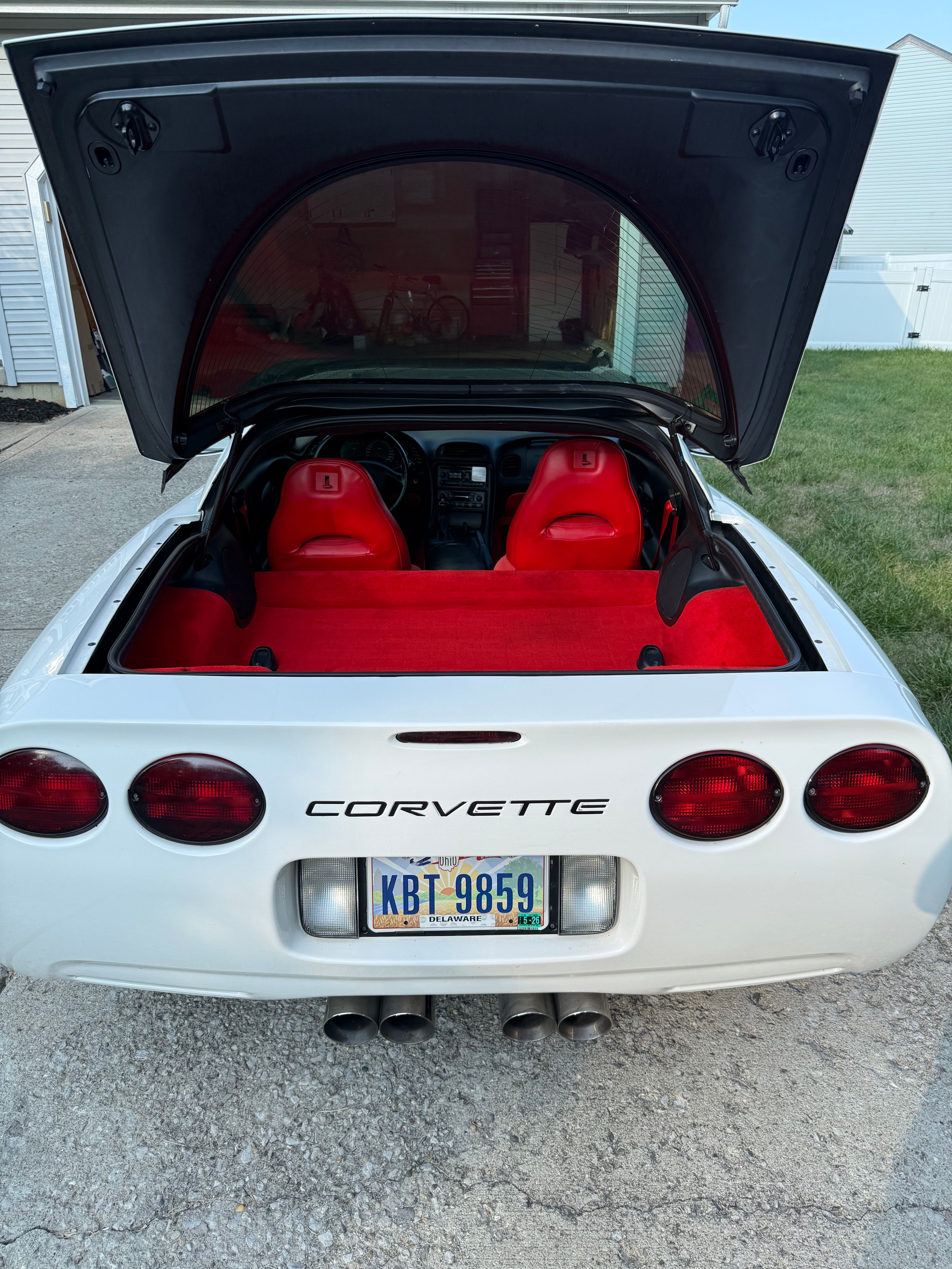 Used 2002 Chevrolet Corvette Coupe w/ Preferred Equipment Group2 RWD image 13