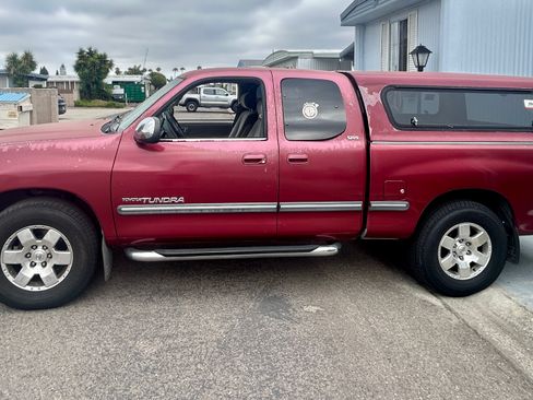 Used 2002 Toyota Tundra SR5 RWD image 1