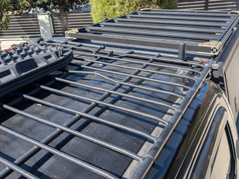 Used 2015 Toyota Tacoma 4x4 Double Cab w/ TRD Off-Road Package image 2