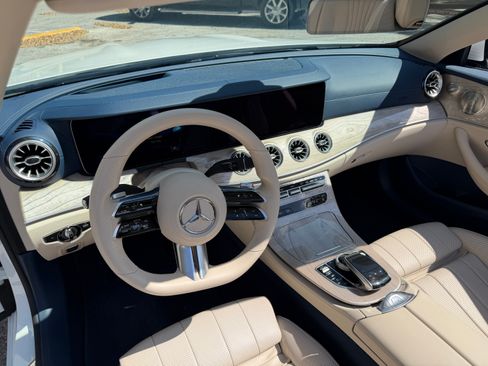 Used 2022 Mercedes-Benz E 450 Cabriolet image 13