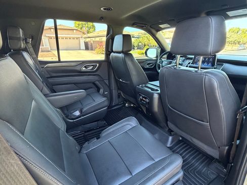 Used 2023 Chevrolet Tahoe LT w/ Luxury Package RWD image 20
