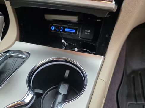 Used 2016 Jeep Grand Cherokee Limited image 13