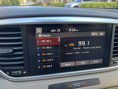 Used 2022 Kia Sportage LX w/ LX AWD Value Edition Package image 4