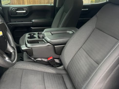 Used 2024 Chevrolet Silverado 1500 Custom image 8