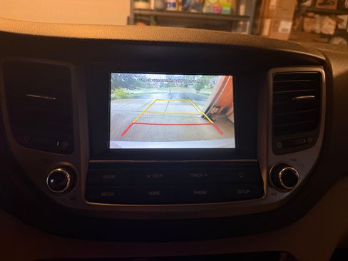 Used 2018 Hyundai Tucson SEL AWD/4WD image 23