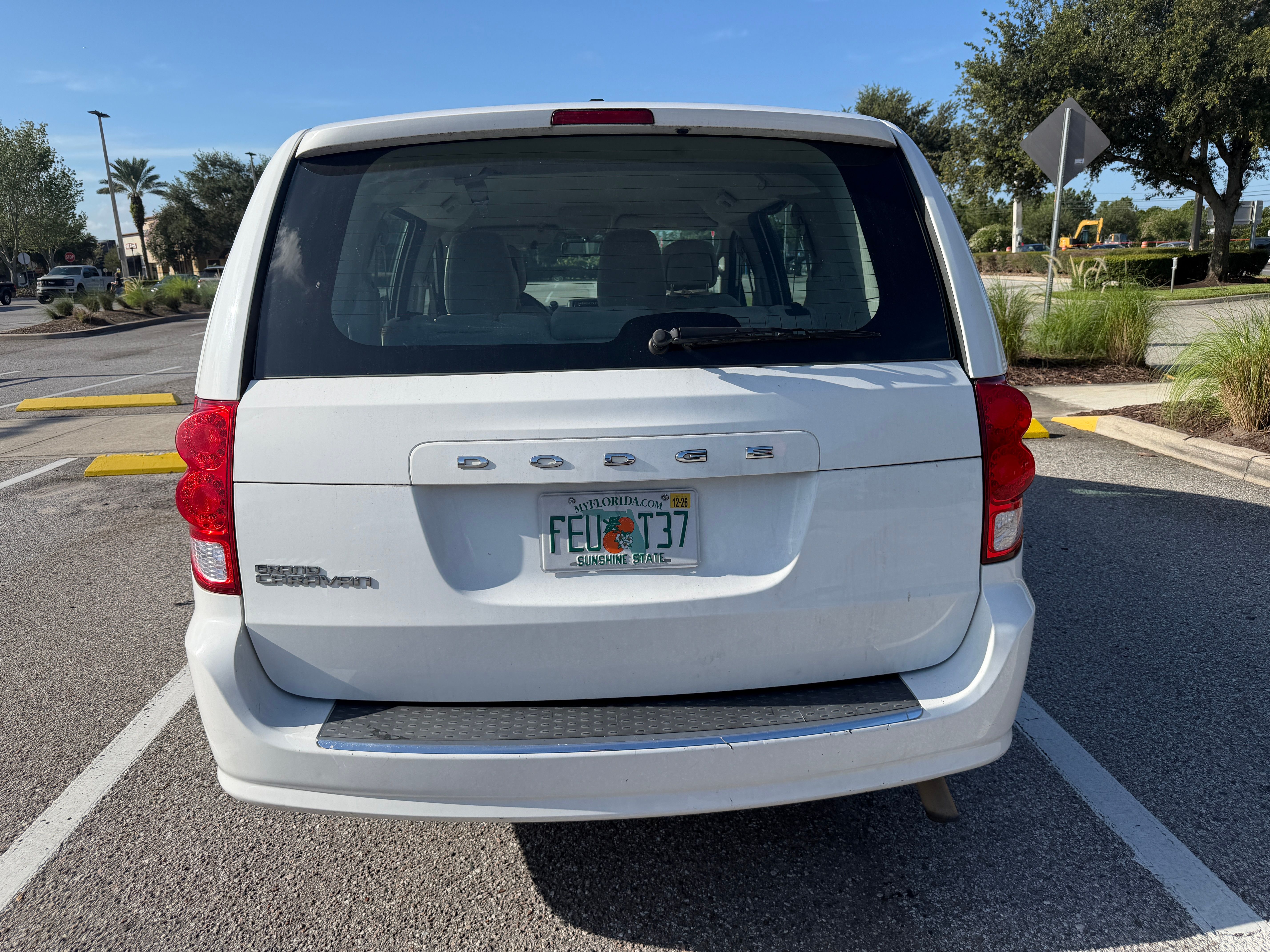 Used 2014 Dodge Grand Caravan American Value Package w/ UConnect Hands-Free Group FWD image 6