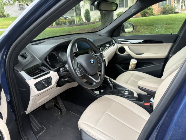 Used 2022 BMW X1 xDrive28i w/ Premium Package AWD/4WD image 7