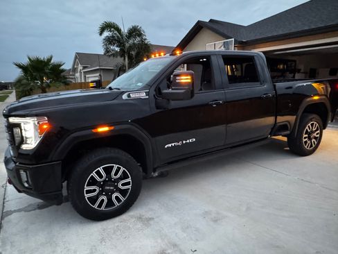 Used 2023 GMC Sierra 2500 AT4 w/ AT4 Premium Plus Package image 26