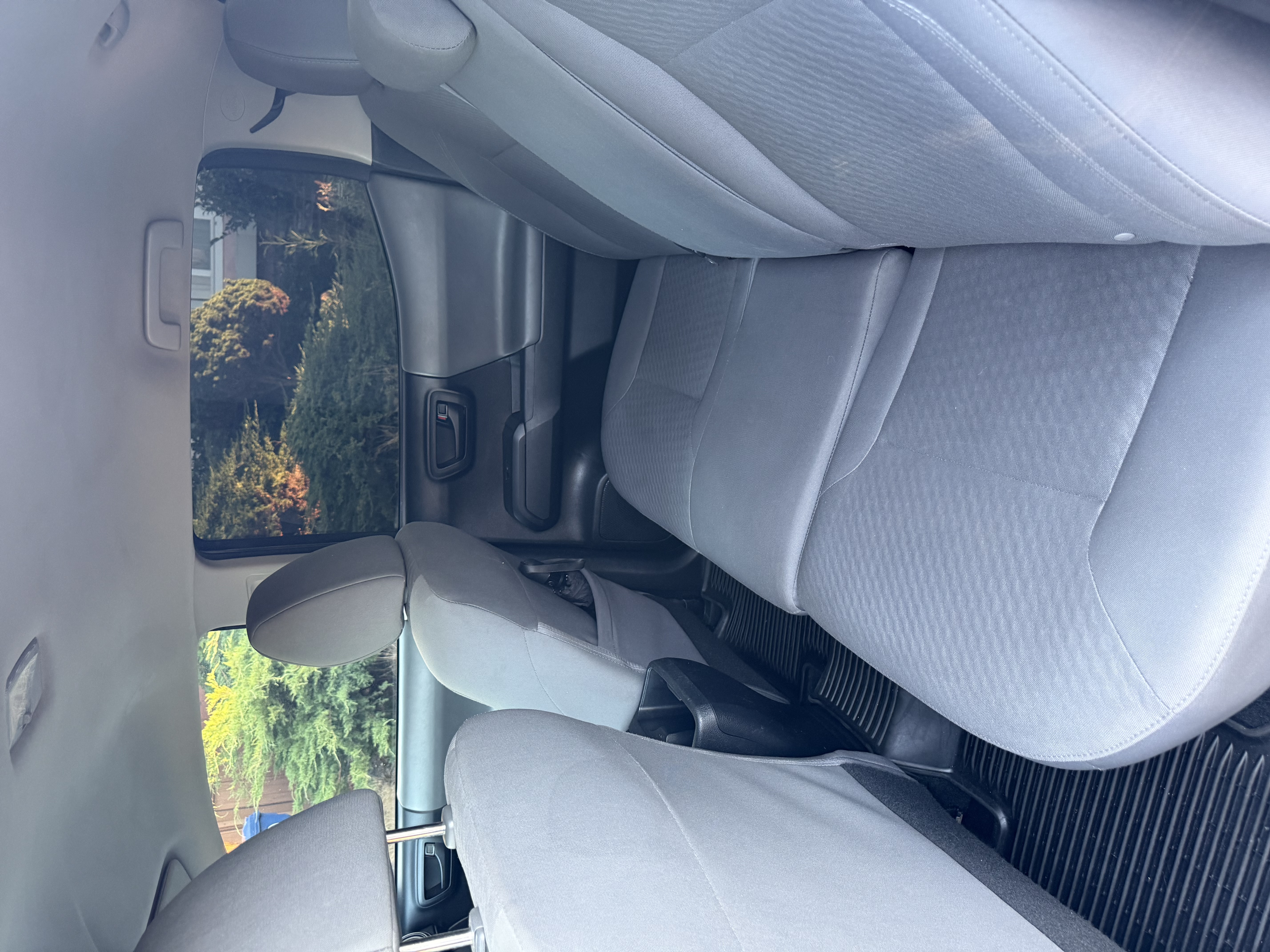Used 2020 Toyota Tacoma SR w/ SR Convenience Package RWD image 2