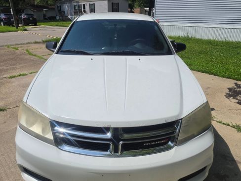 Used 2012 Dodge Avenger SE FWD image 6