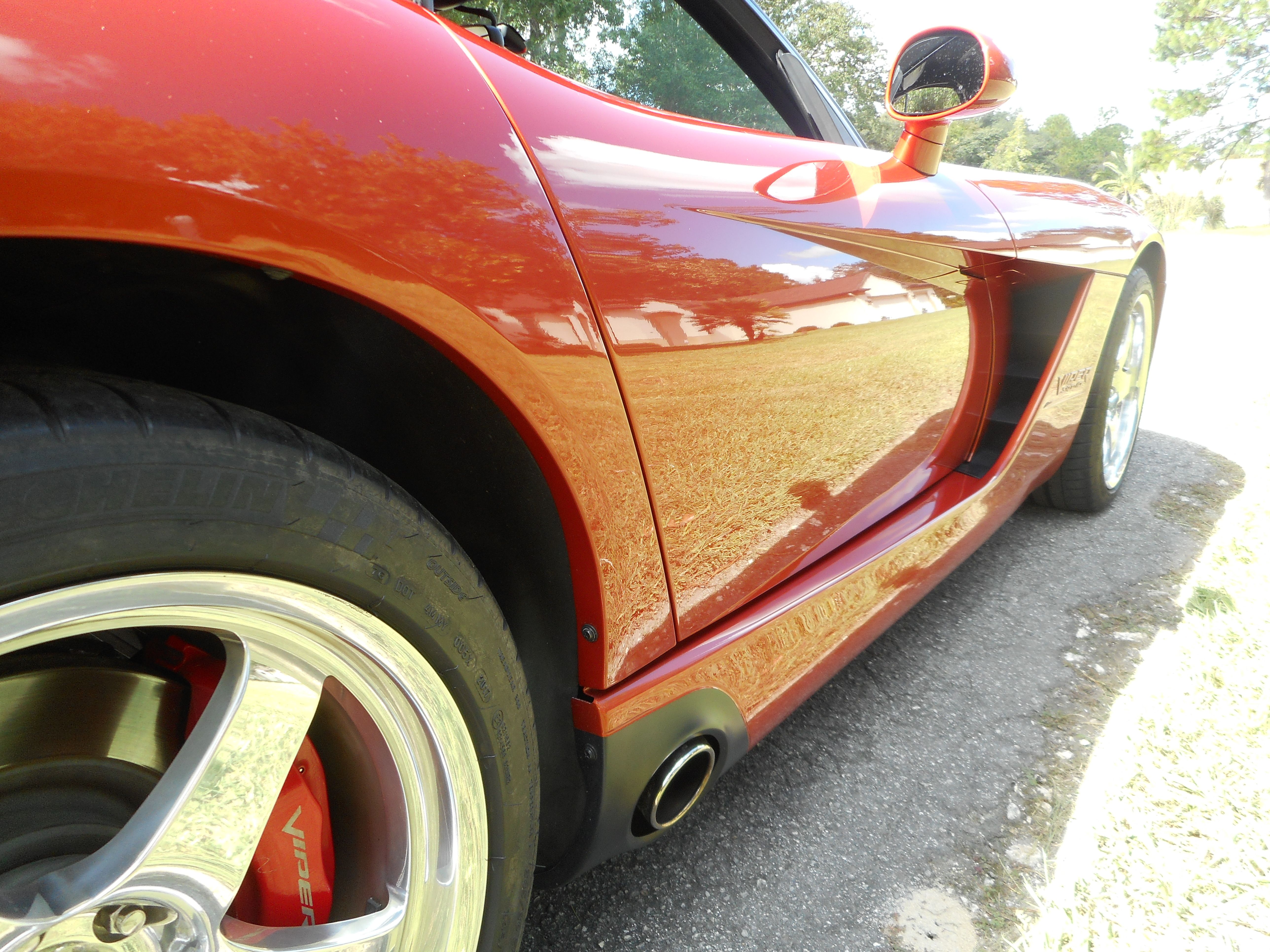 Used 2005 Dodge Viper SRT-10 w/ Copperhead Edition Group RWD image 16