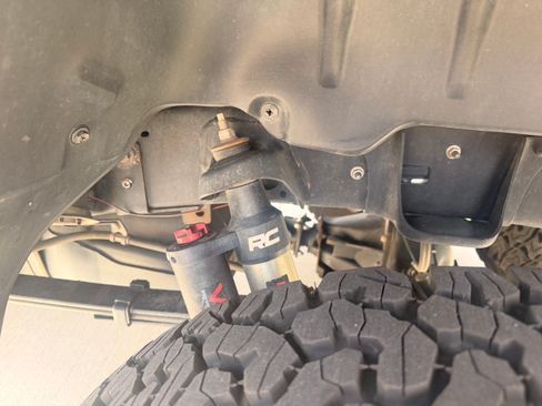 Used 2019 Toyota Tundra SR5 w/ SR5 Upgrade Package image 17