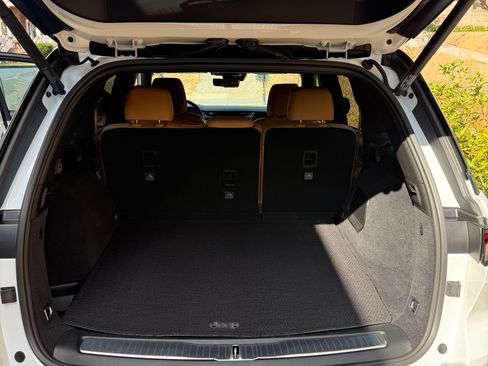 Used 2025 Jeep Grand Cherokee Summit image 13