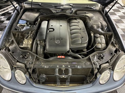 Used 2006 Mercedes-Benz E 320 CDI Sedan image 19