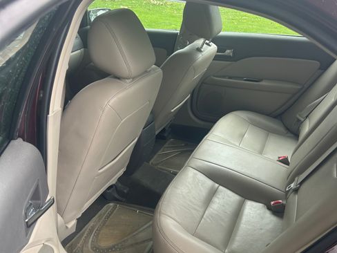 Used 2012 Ford Fusion SEL FWD image 9
