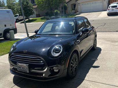 Used 2019 MINI Cooper 4-Door Hardtop w/ Premium Package