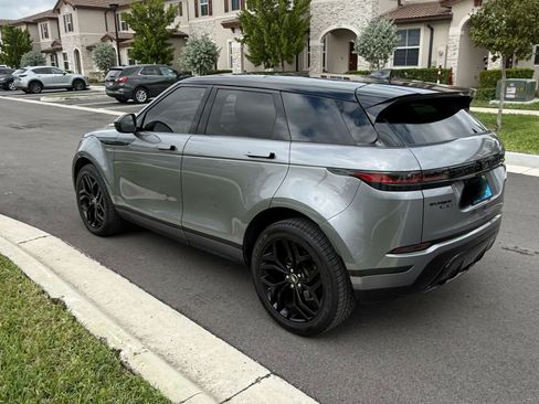 Used 2020 Land Rover Range Rover Evoque SE image 10