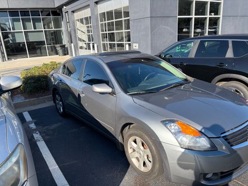 Used 2008 Nissan Altima 2.5 SL w/ SL Pkg image 2
