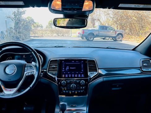 Used 2020 Jeep Grand Cherokee Trailhawk w/ Trailhawk Luxury Group image 18