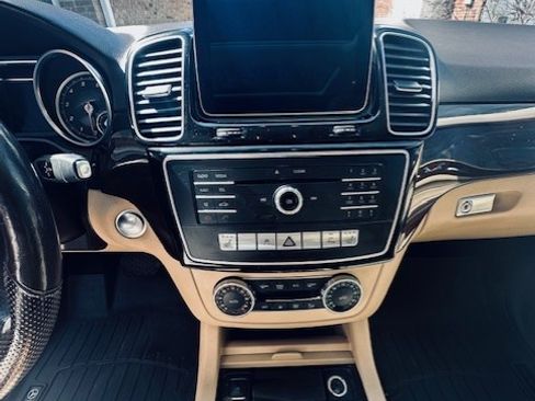 Used 2017 Mercedes-Benz GLE 350 4MATIC image 19