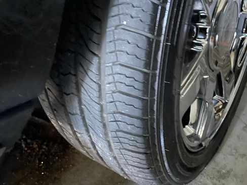 Used 2008 Cadillac Escalade 2WD image 25