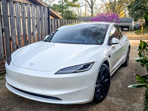 Used 2024 Tesla Model 3 Long Range image 1