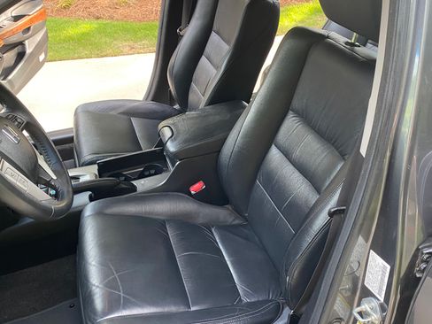Used 2012 Honda Accord EX-L image 10