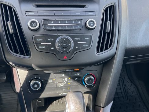 Used 2017 Ford Focus S FWD image 14