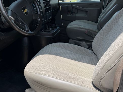 Used 2021 Chevrolet Express 3500 w/ Power Convenience Package RWD image 11