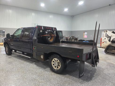 Used 2006 Ford F250 XLT image 5