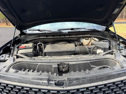 Used 2023 Cadillac Escalade ESV Premium Luxury image 10