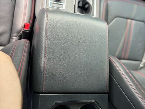 Used 2022 Ford Expedition Max Limited image 11