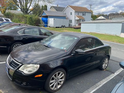 Used 2011 Volkswagen Eos Komfort image 6