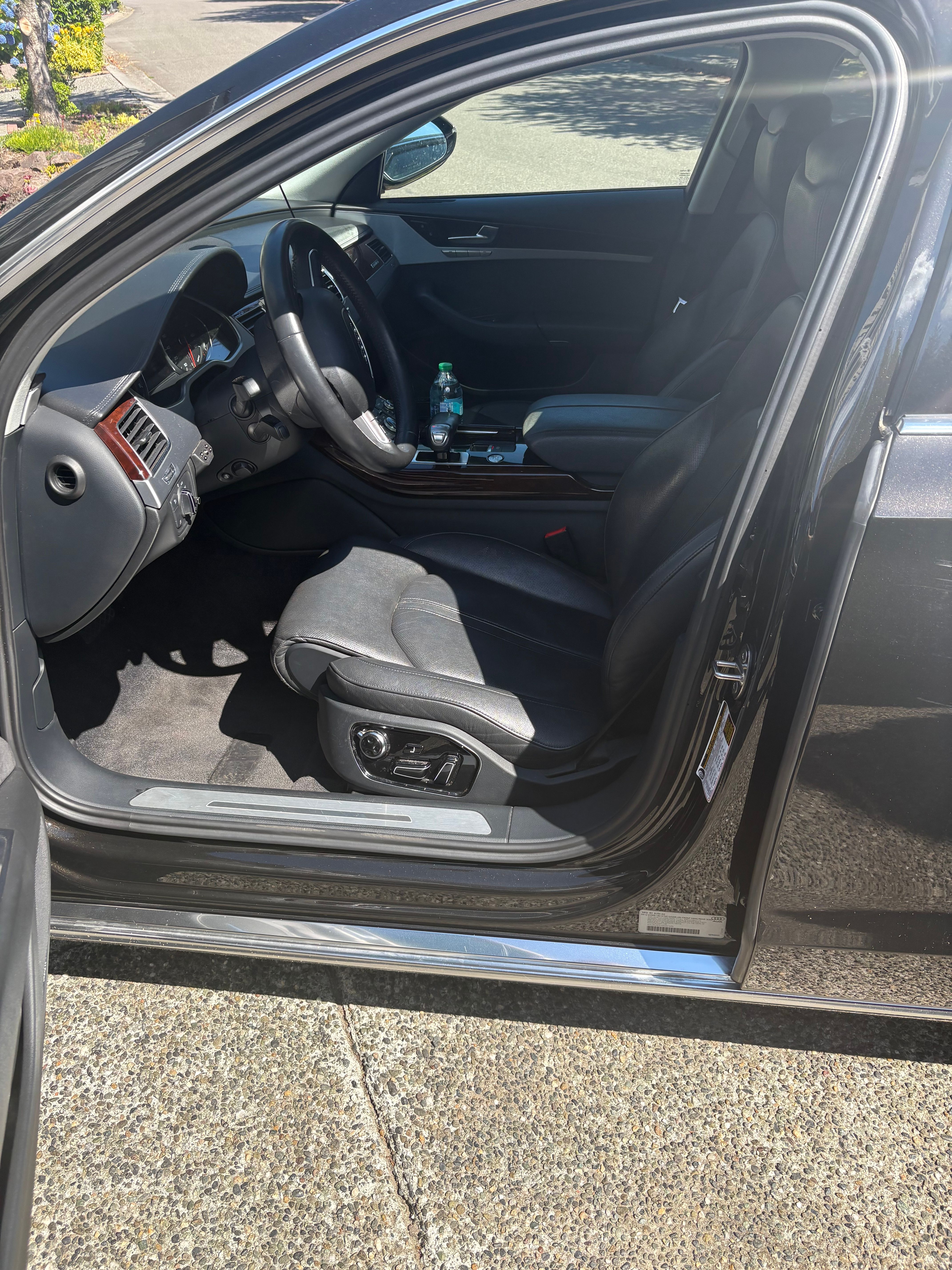 Used 2013 Audi A8 3.0T AWD/4WD image 13