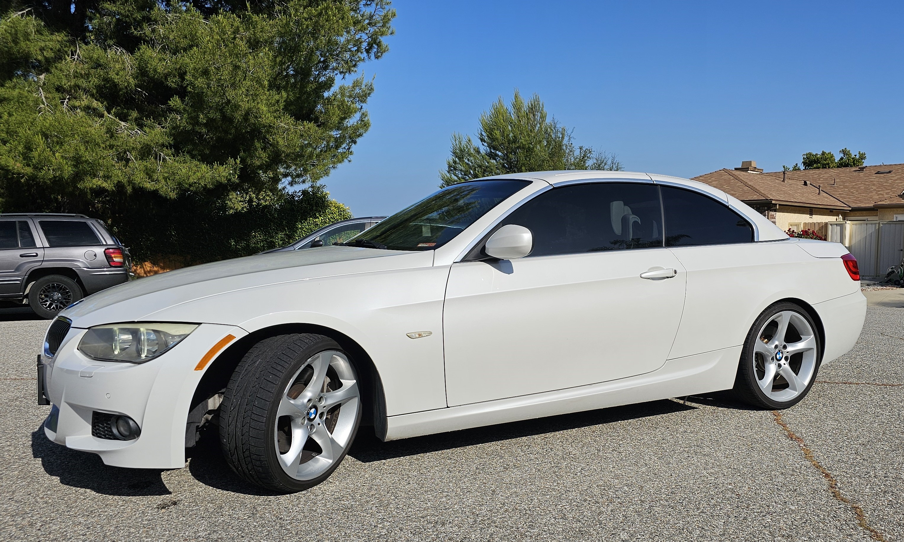 Used 2013 BMW 335i Convertible RWD image 6