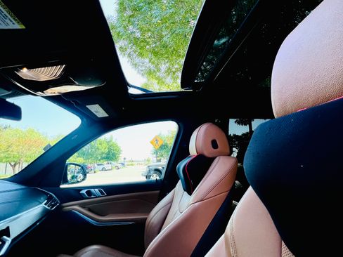 Used 2021 BMW X5 xDrive45e w/ M Sport Package AWD/4WD image 31