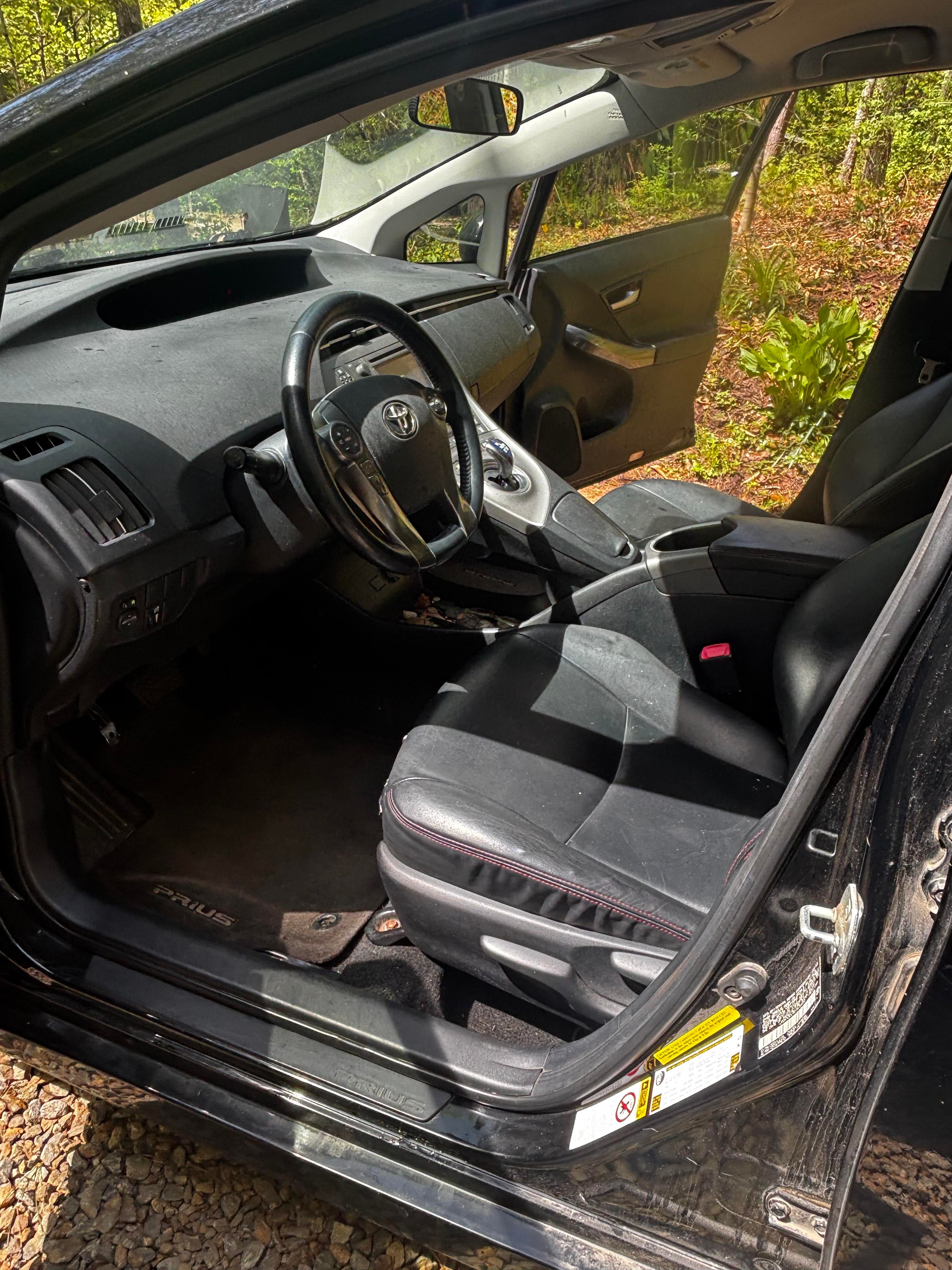 Used 2013 Toyota Prius Persona Series FWD image 6