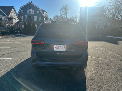 Used 2019 Jeep Grand Cherokee Trackhawk image 5