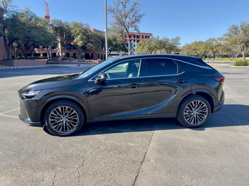 Used 2025 Lexus RX 350 FWD image 9