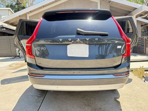 Used 2022 Volvo XC90 T8 Inscription Expression w/ Advanced Package AWD/4WD image 14