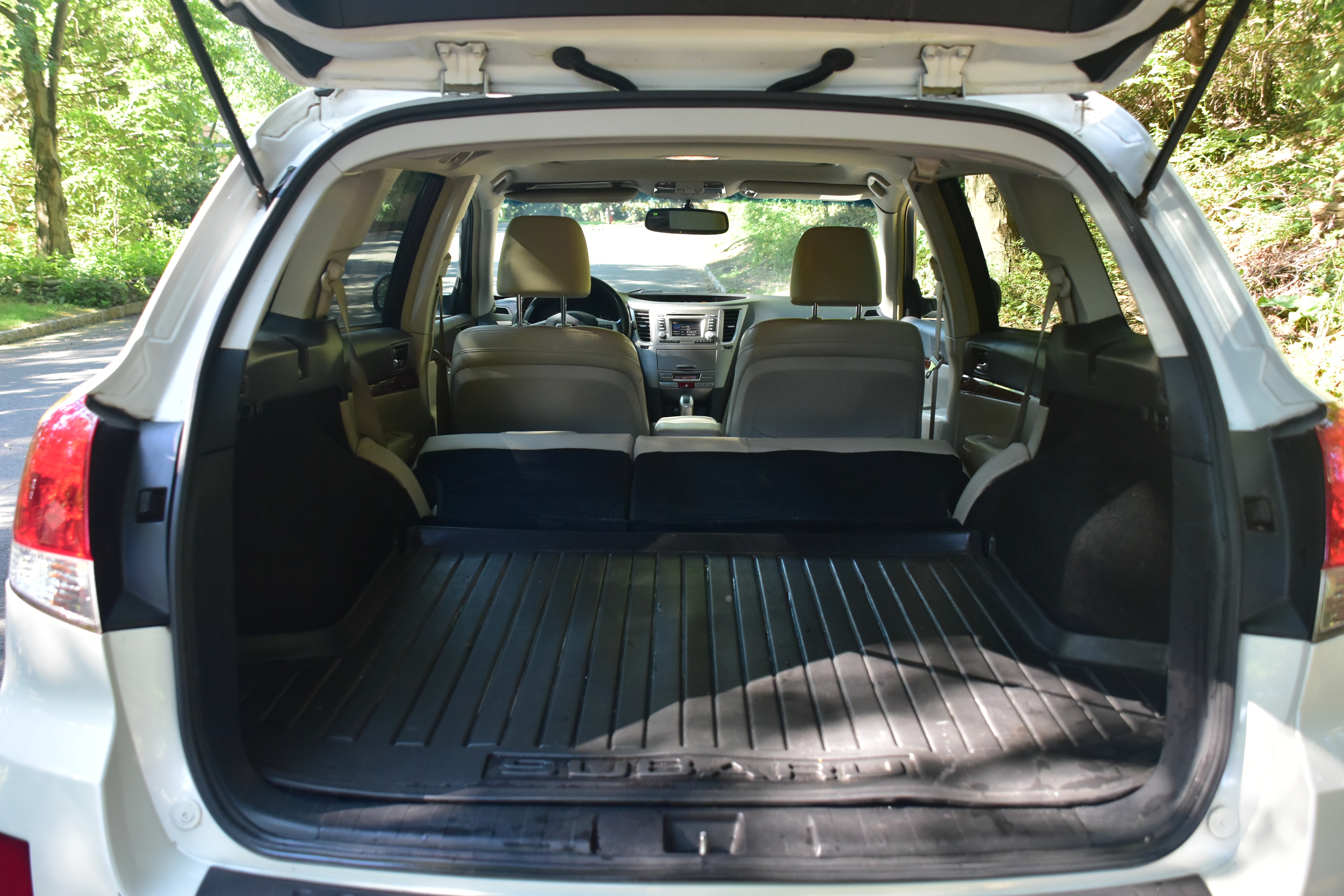 Used 2012 Subaru Outback 2.5i Limited AWD/4WD image 16