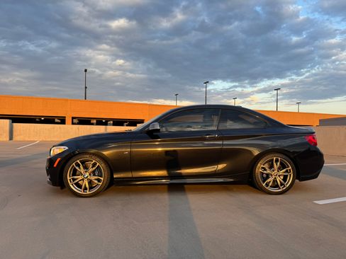 Used 2014 BMW M235i Coupe image 10