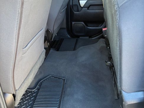 Used 2019 Chevrolet Silverado 1500 LT image 5