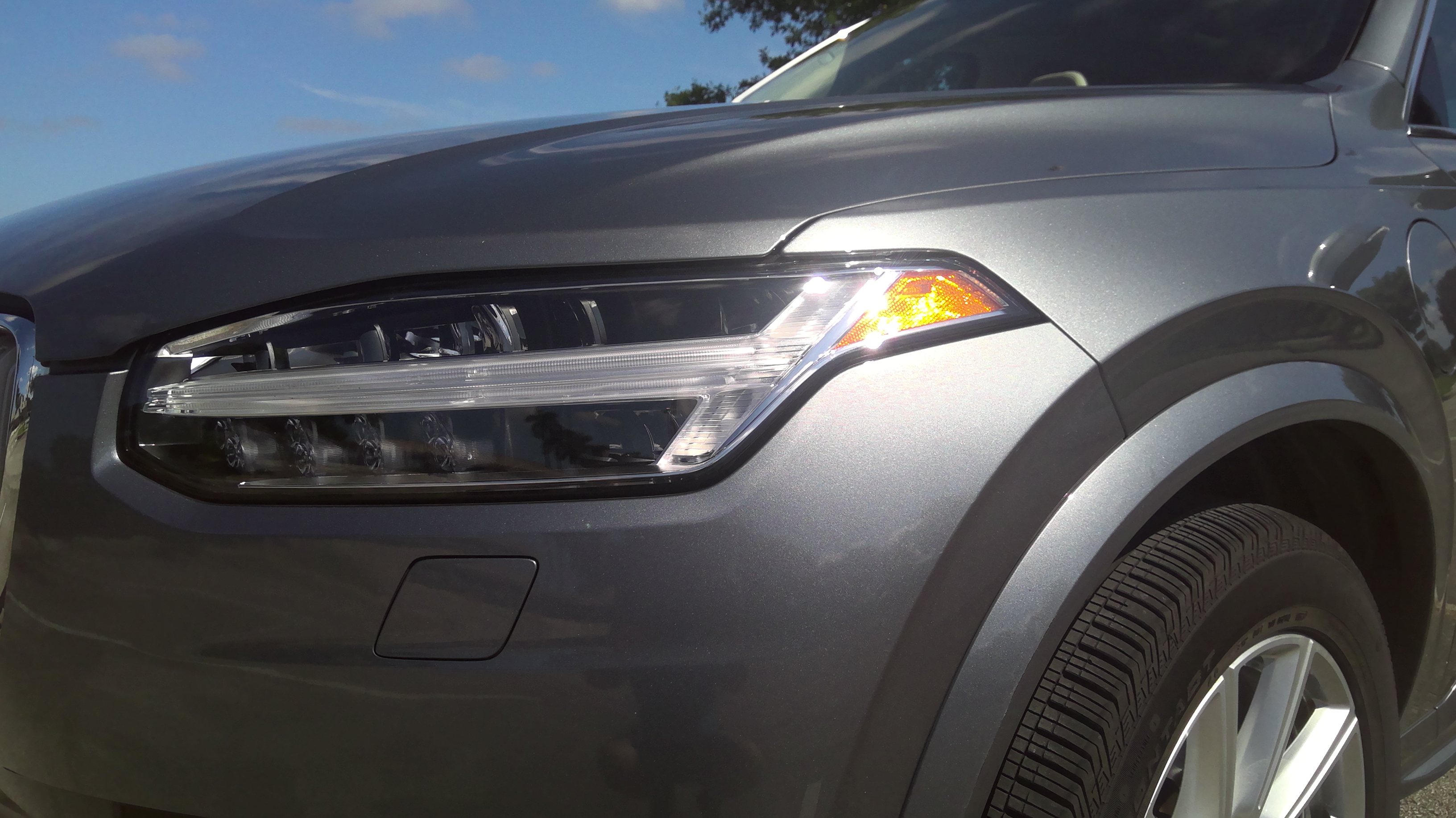 Used 2019 Volvo XC90 T8 Inscription w/ Advanced Package AWD/4WD image 4