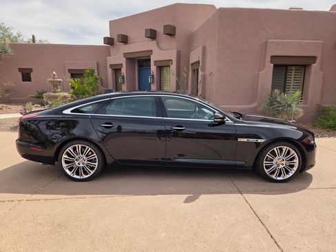 Used 2016 Jaguar XJ L Supercharged image 8