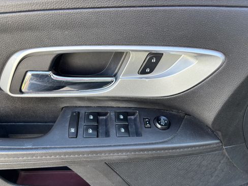 Used 2014 Chevrolet Equinox LS image 25