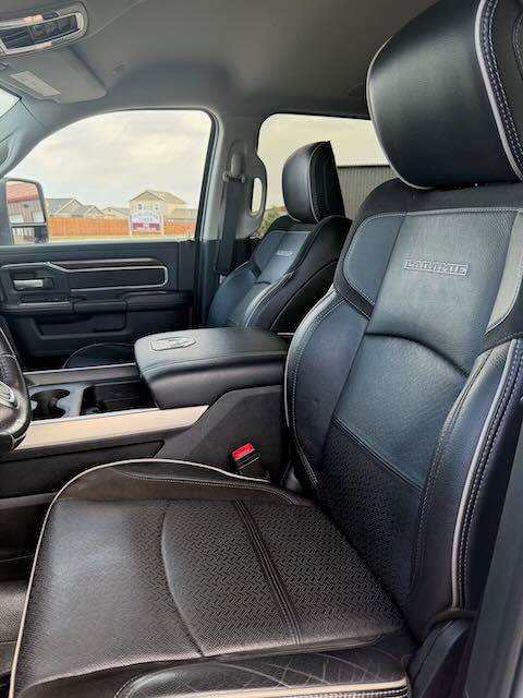Used 2023 RAM 4500 Laramie AWD/4WD image 15